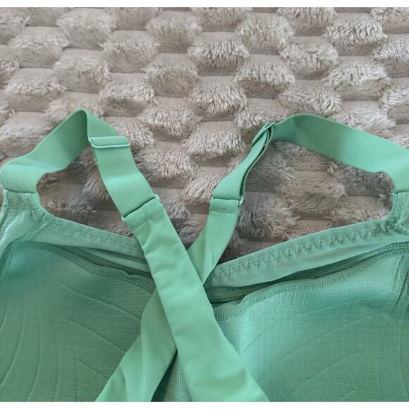 Adore Me Sz 42C Brylee High Support Contour High Impact Sports Bra Wireless - Picture 4 of 7